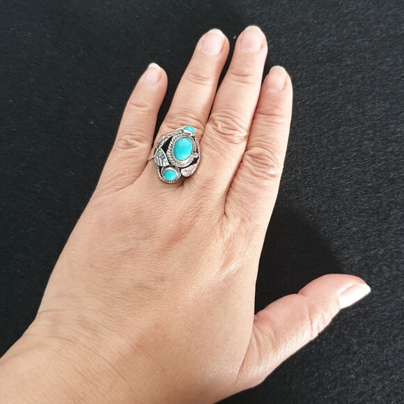 Bold Vintage 1920s Taxco Mexico Turquoise Sterling Silver Art Deco Poison Ring - Picture 13 of 14